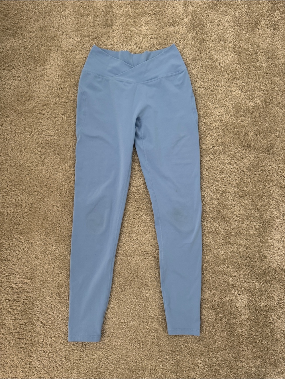 Alphalete light blue leggings
